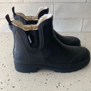Tretorn Women’s Lina Chelsea Black Rubber Rainboots Ankle Booties Size 7